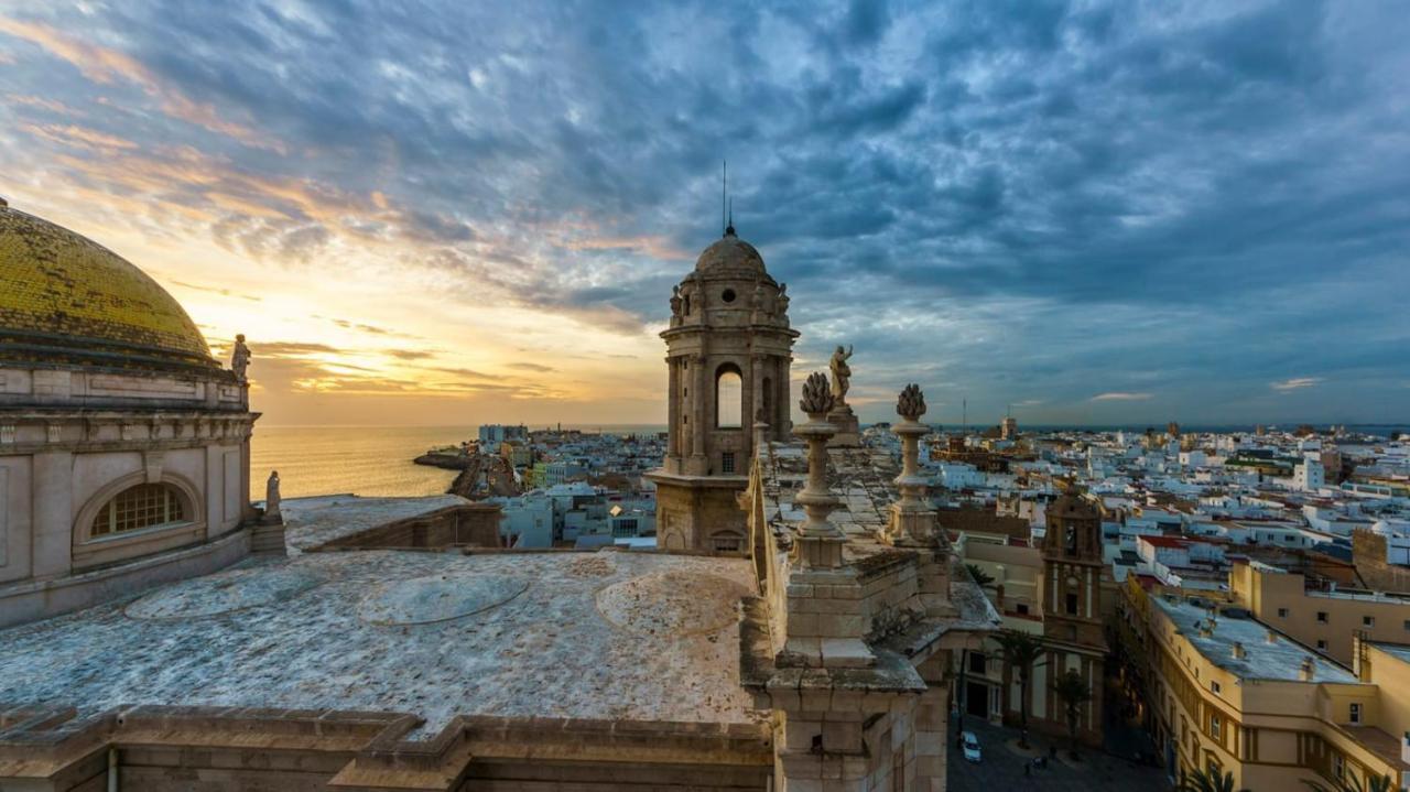 No 10 * Cadiz